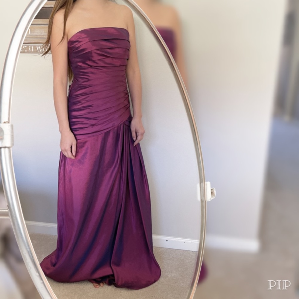 Custom made burgundy mermaid dress size 2